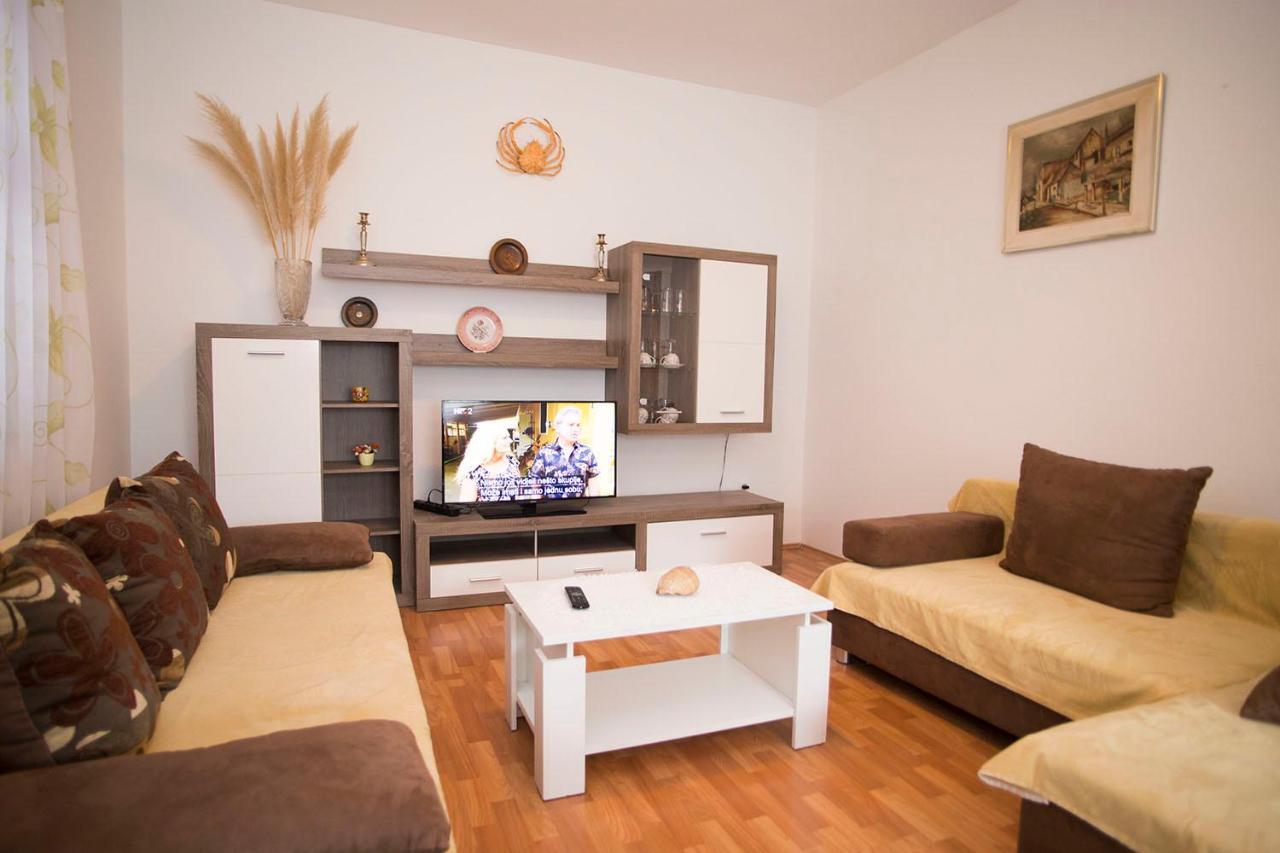 Stanici Beach Apartments 오미스 외부 사진
